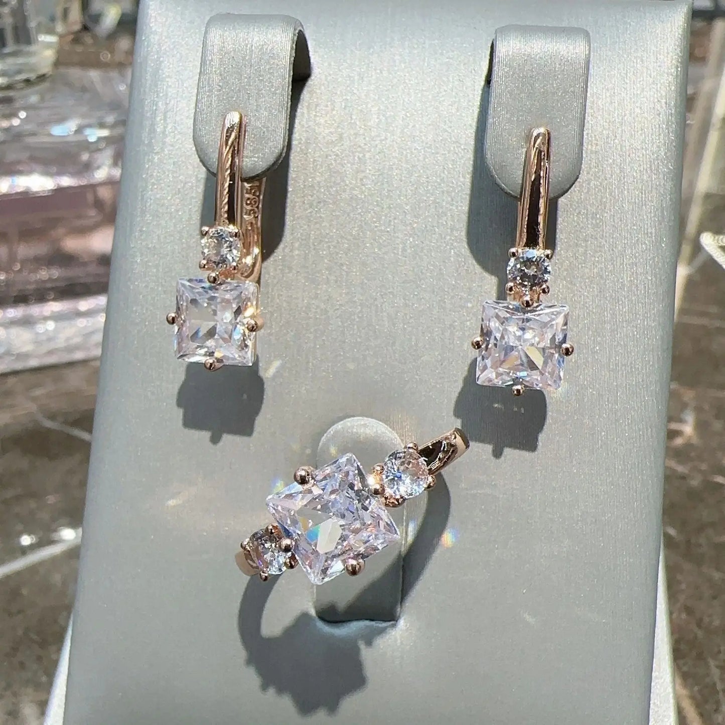Boucles d'oreilles Square Zircon Femmes Exquisite Ear Clip Ring - BMYANY