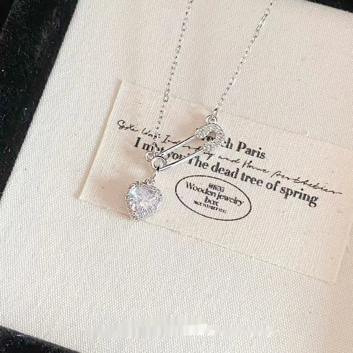Collier Personnalisé Cœur Rose avec Pin - Luxe Délicat - BMYANY