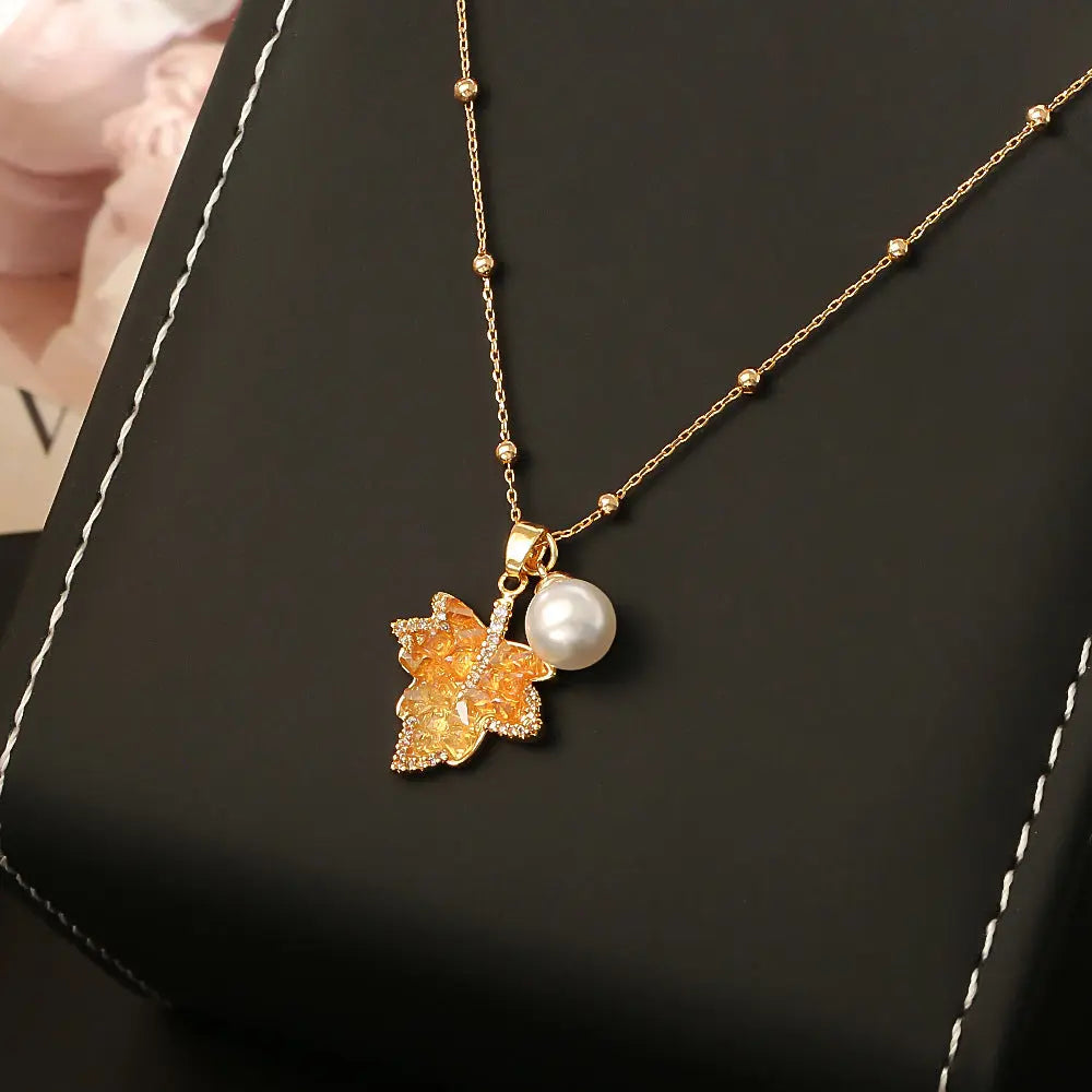 Collier Rétro Feuille d’Érable Cristal Dégradé Perle - BMYANY