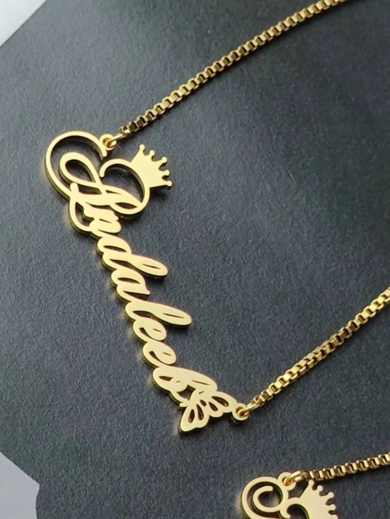 Collier personnalisé avec nom pour femmes et hommes