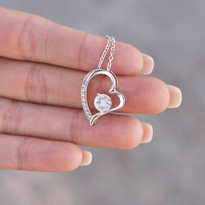 Collier d'amour creux orné de bijoux, cadeau spécial pour femme