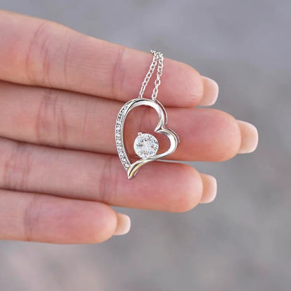 Collier d'amour creux orné de bijoux, cadeau spécial pour femme