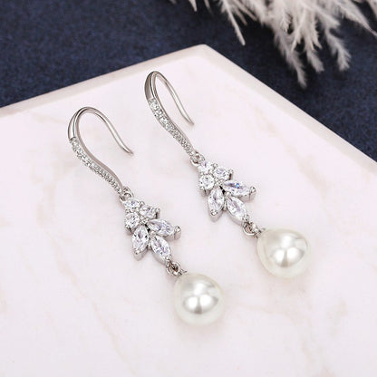 Boucles d'oreilles longues en perles pour femme minceur