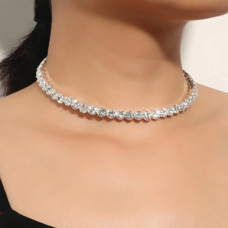 Collier ras du cou avec strass et cristaux pour femme, couleur argent