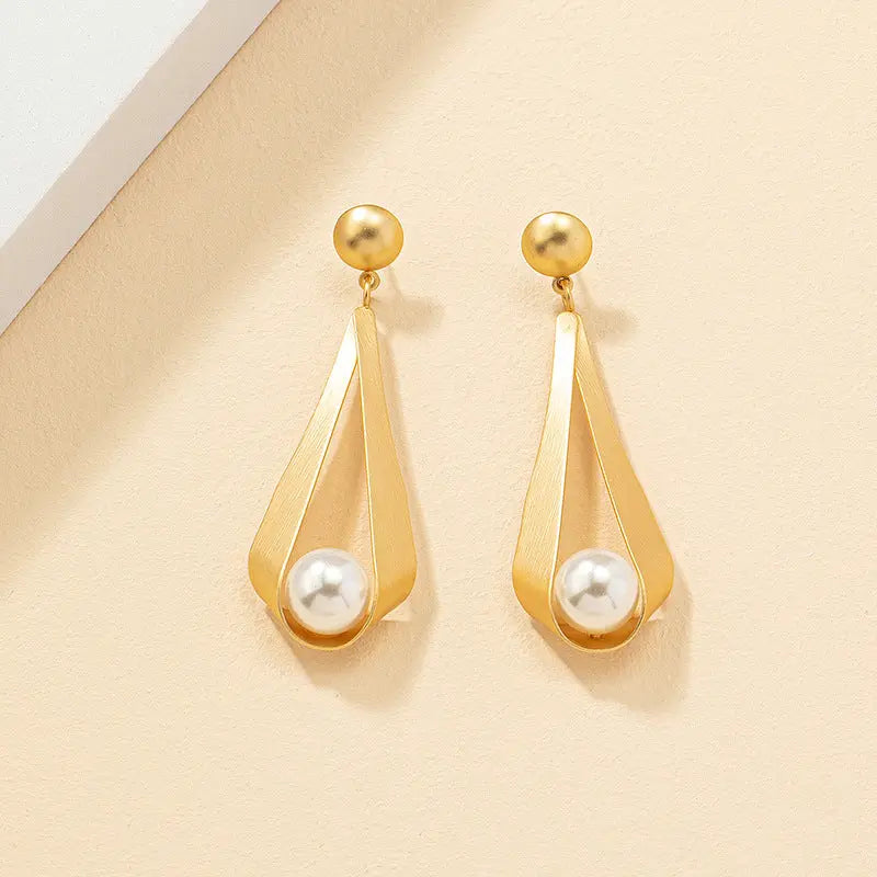 Boucles d’Oreilles Géométriques Dorées - Design Unique  pour femmes - BMYANY