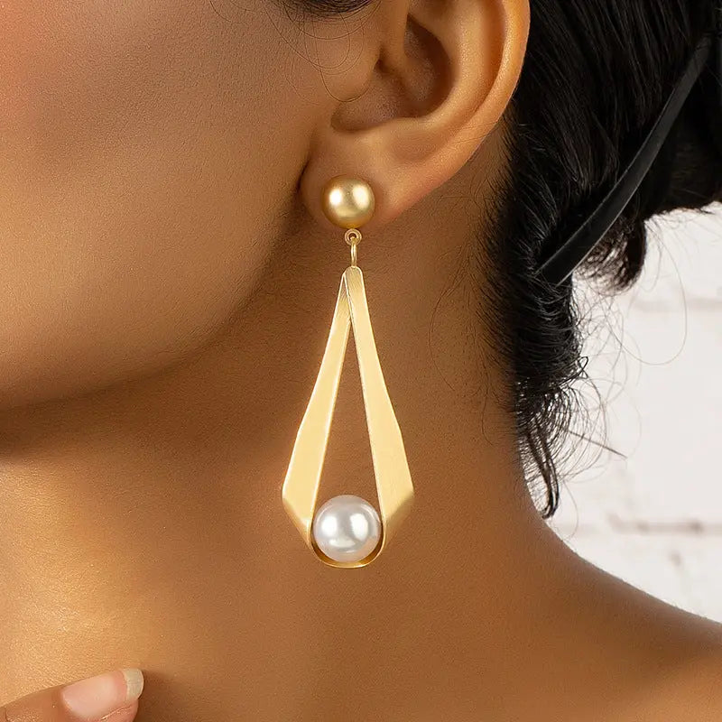 Boucles d’Oreilles Géométriques Dorées - Design Unique  pour femmes - BMYANY