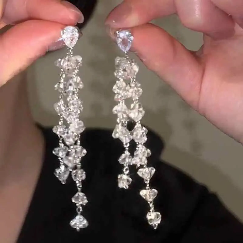 Boucles d’Oreilles Longues à Pompon Cristal pour Femme - BMYANY