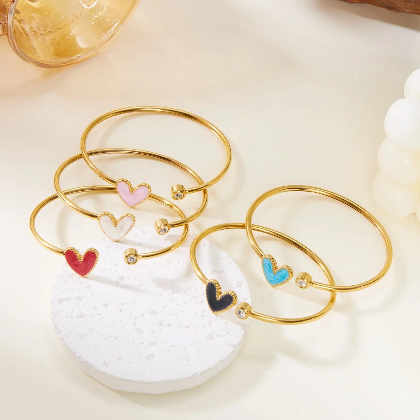 Bracelet Cœur Ajouré Émaillé avec Diamants Femme - BMYANY