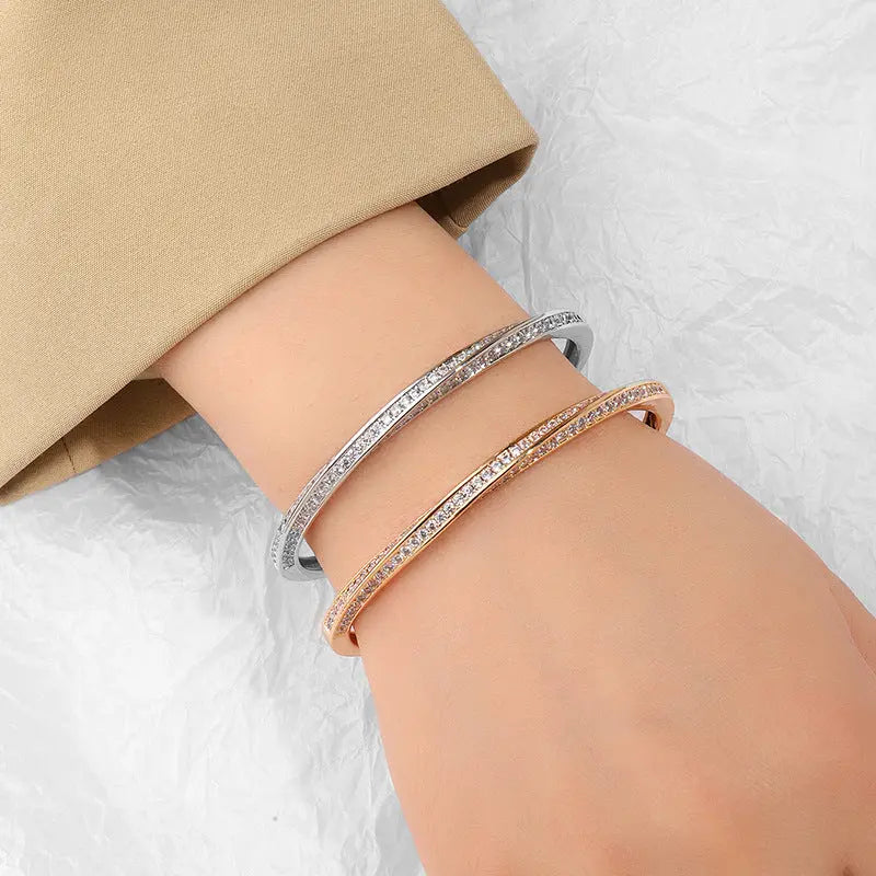 Bracelet Mobius Étoilé avec Diamants Style Européen - BMYANY