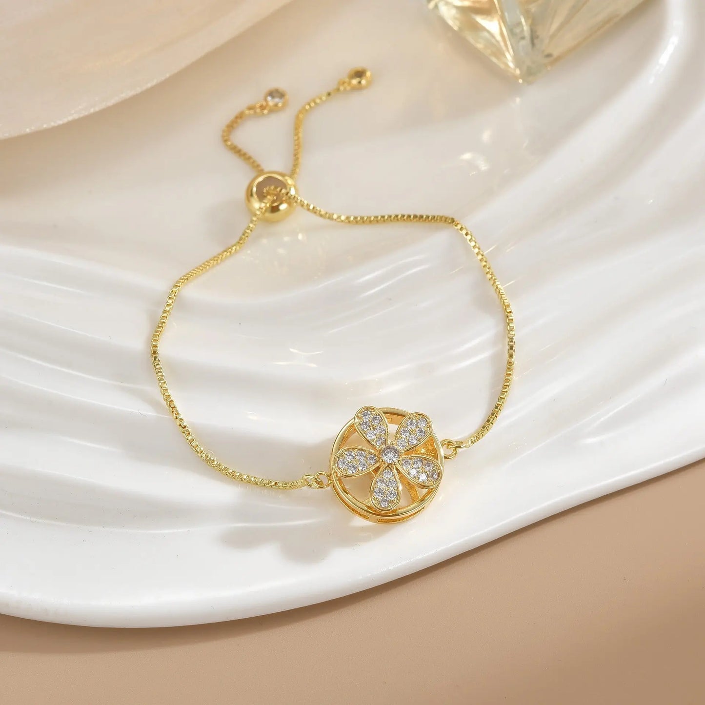Bracelet Rotatif Floral Femme Plaqué Or - Cuivre Pur Design Élégant - BMYANY