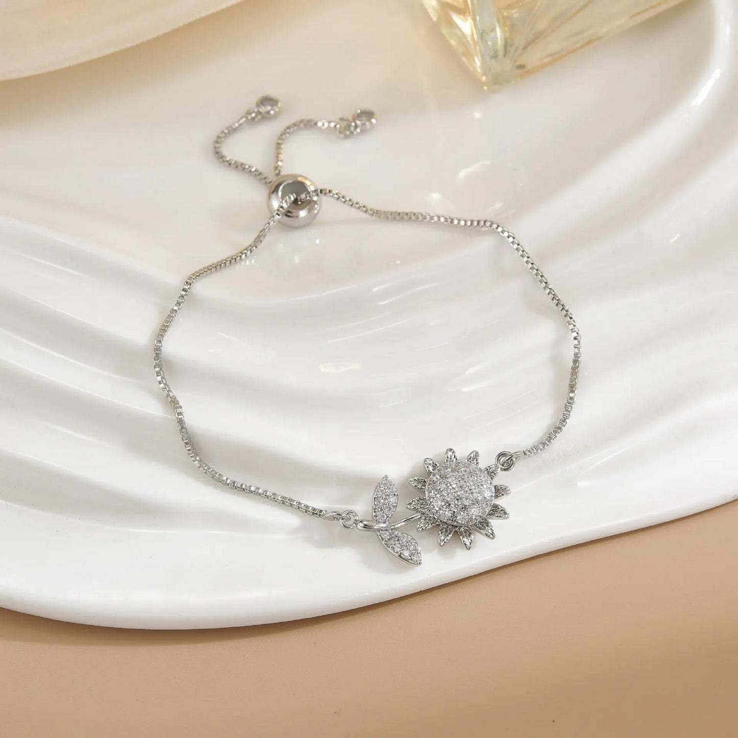 Bracelet Rotatif Floral Femme Plaqué Or - Cuivre Pur Design Élégant - BMYANY