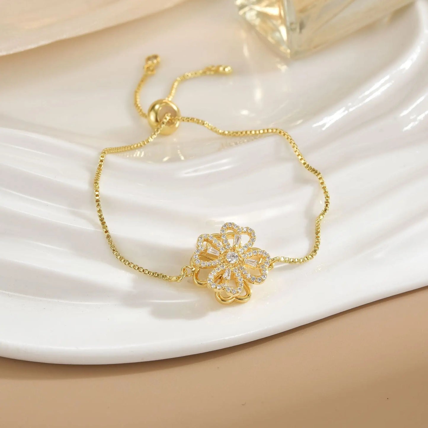 Bracelet Rotatif Floral Femme Plaqué Or - Cuivre Pur Design Élégant - BMYANY