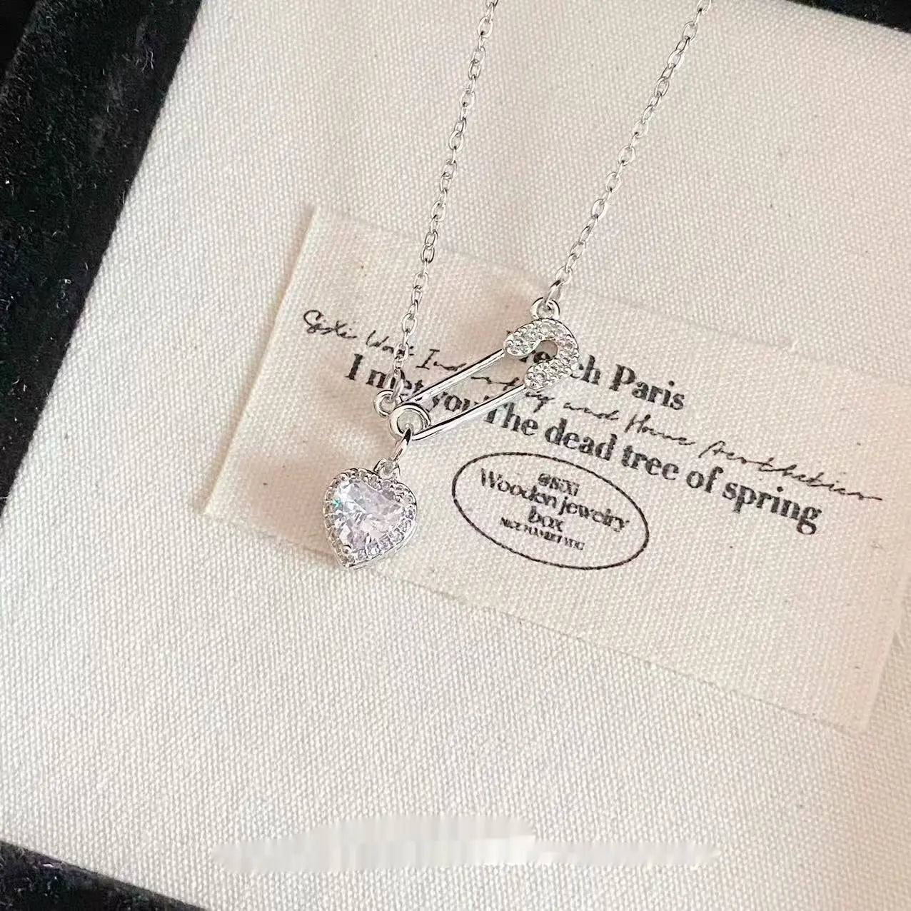 Collier Personnalisé Cœur Rose avec Pin - Luxe Délicat - BMYANY