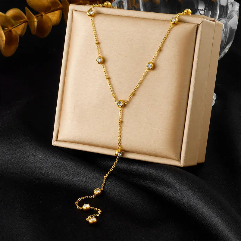 Collier chaîne simple et tendance avec diamants ronds incrustés - BMYANY