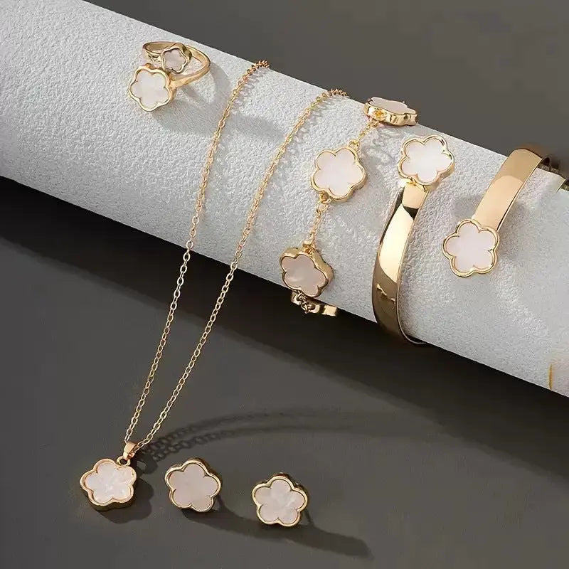 Ensemble Collier, Bracelet Dentelle, Boucles d’Oreilles et Bague - BMYANY