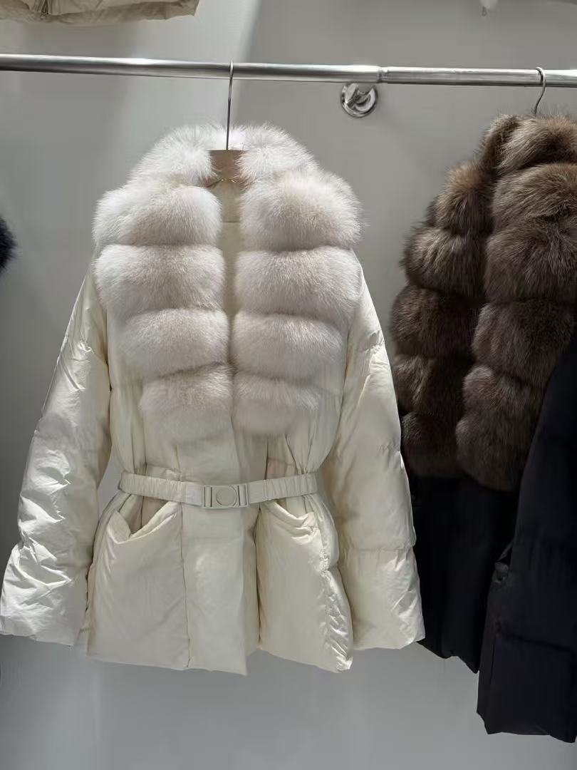 Manteau Élégant en Fourrure de Renard pour Femme - Chaud et Raffiné - BMYANY