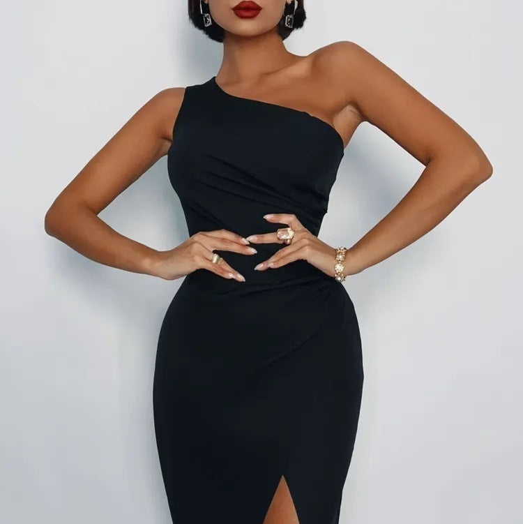 Robe élégante à épaule fendue en satin pour femmes - BMYANY